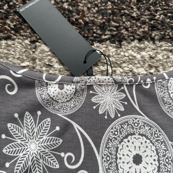 DJT FASHION (M) Gray White Paisley Floral Print Pleated Tee Scoop Blouson Top - Picture 11 of 11